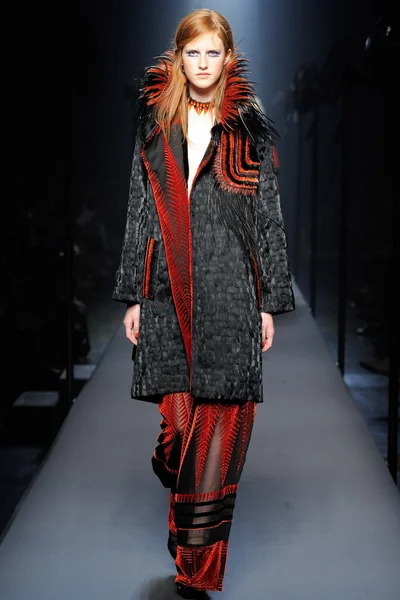 Look 44